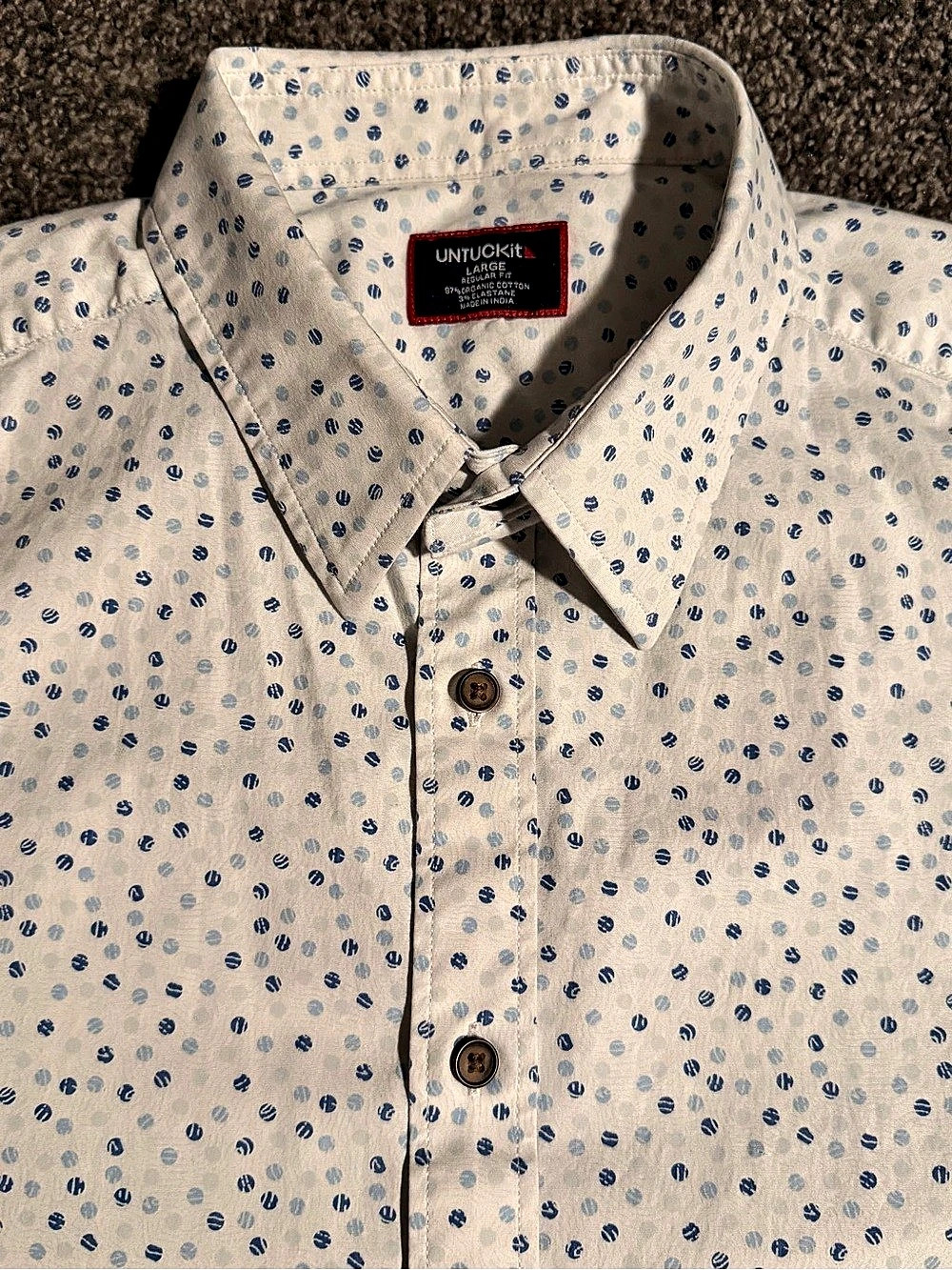 UNTUCKit Men's Patterned Button Down in White & Blue Size Large